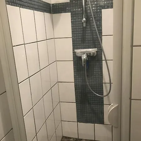 Apartment Exklusive, Sanierte 2-zimmer-wohnung Mit Balkon Und Einbaukuche In Heilbronn