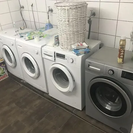 Apartment Exklusive, Sanierte 2-zimmer-wohnung Mit Balkon Und Einbaukuche In Heilbronn